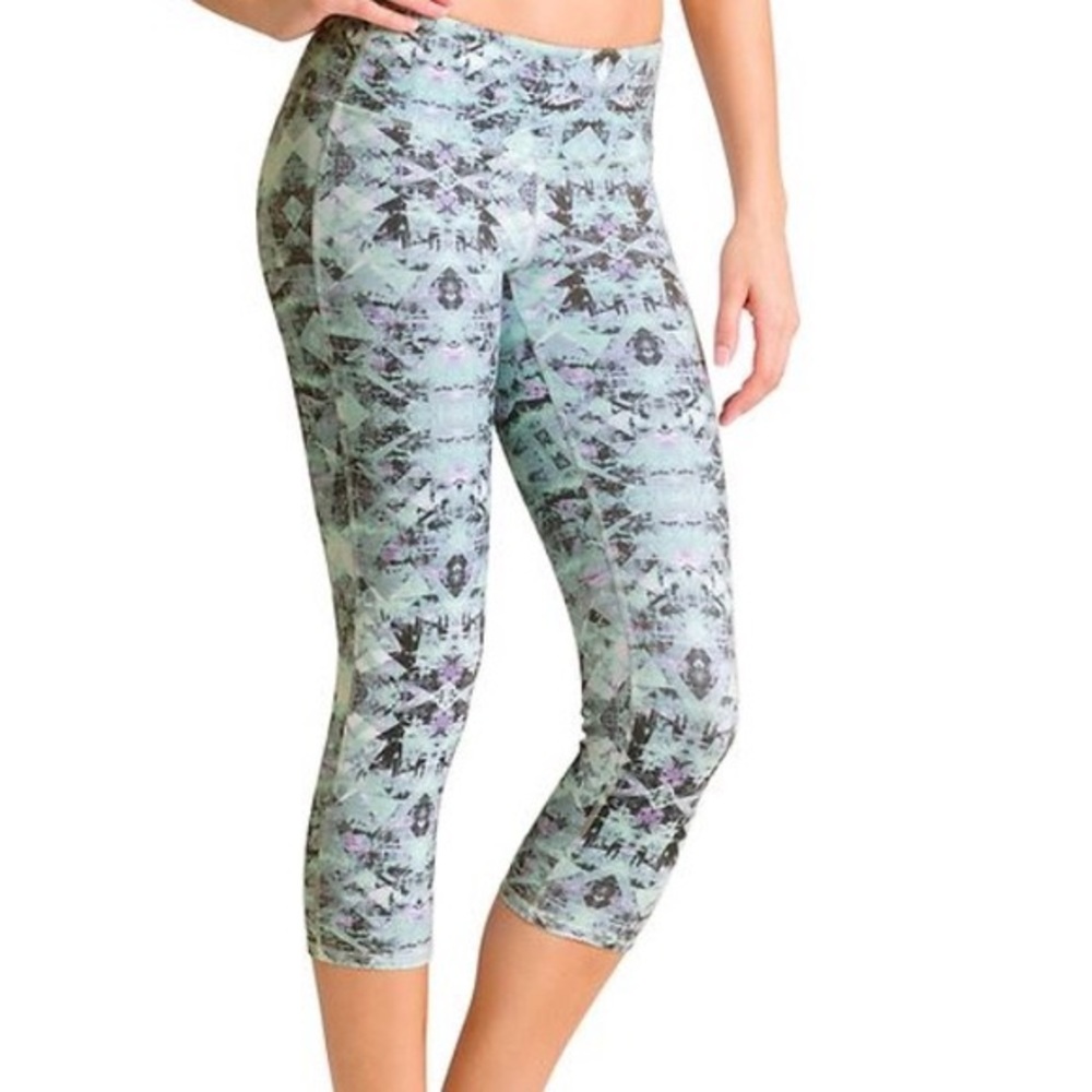 Athleta crops